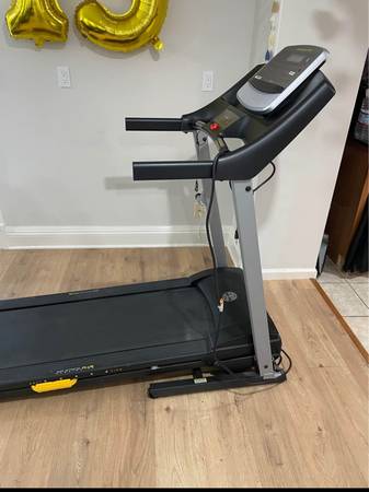 Treadmill 1