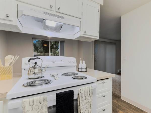 $1,450 / 2br - En Rockwood cerca de Gresham y Portland - Dos dormitorios en Rockwood (área de Rockwood)63841708530179122