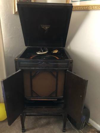 Antique Record player 1