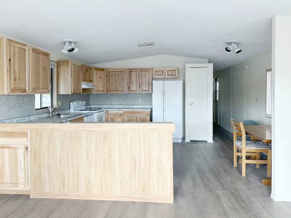 ***JUST REDUCED-Beautifully Redone, Move-In Ready*** 1