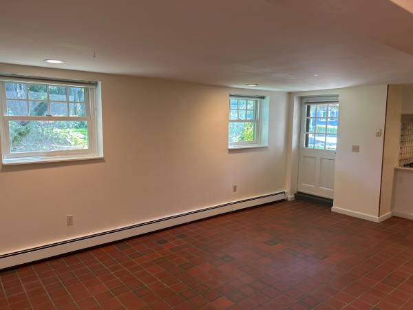 $1,600 / 500ft2 - Studio apartment for rent (Salem)63996405139843121
