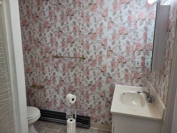 $2,295 / 3br - 1250ft2 - ¡A 1 CUADRA DE REVERE BEACH! ¡A 1 CUADRA DE KELLY'S ROAST BEEF! (Revere)63828556581891123
