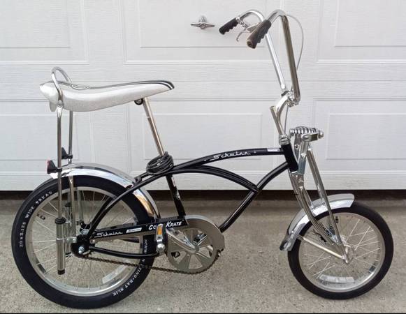 2021 Schwinn Sting - Ray "COAL KRATE" 20" Bicycle 1