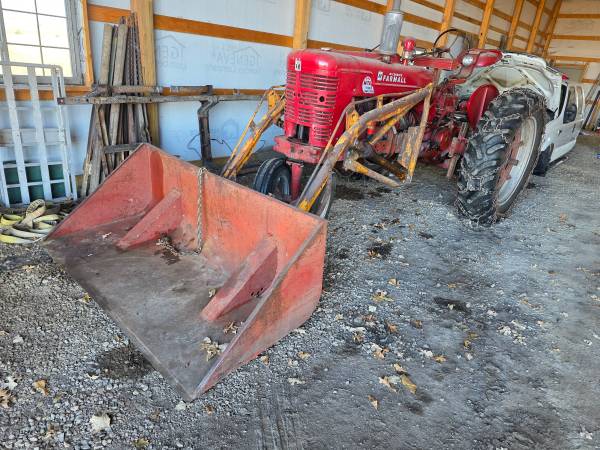 Loader for tractor 1