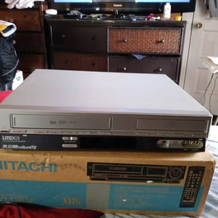 Lite-on vcr/dvd recorder with remote/manual 1