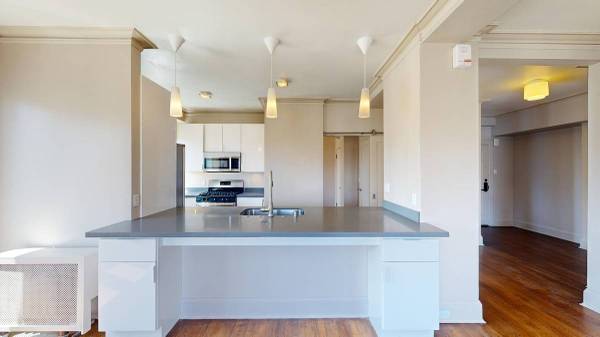 $7,445 / 2br - 1039ft2 - 2677 Larkin St - 701 (russian hill)63994247714051122