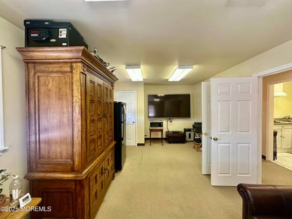 $680,000 / 2200ft2 - Propiedad Comercial Frente al Agua en Venta !! (Toms River)63612017849219123
