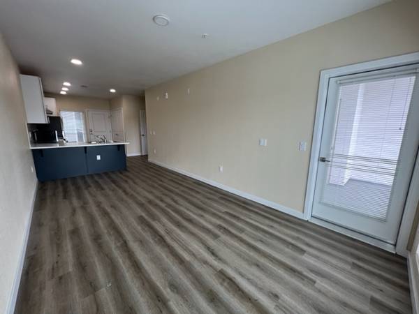 $1,580 / 1br - LIVE BETTER AT ATRIUM63992636303619122