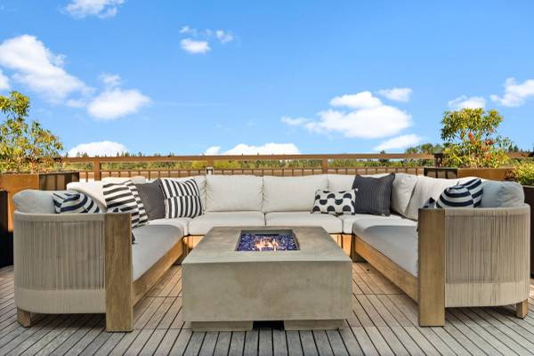 $2,140 / 1 hab - 658 pies² - 8 semanas gratis - Amplio departamento urbano de 1 habitación - Patio (Northgate)63659517102467121