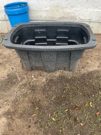 100 gallon water container for cattle 1