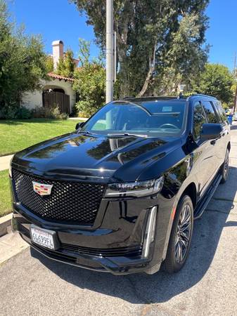 Professional Driver Chauffeur Car Service LAX Cadillac 6 Passangers 1