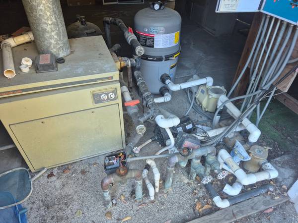 FLASH SALE!!! Pool equipment including two pumps ALL FOR 1