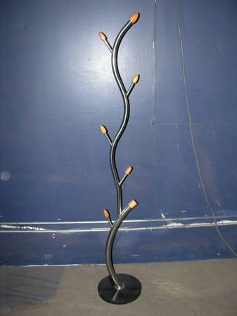 COAT CAP PURSE RACK 1