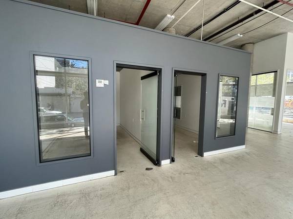 $25,000 / 4000ft2 - Huge commercial space for rent NO BROKER FEE (Williamsburg)63854481019777124