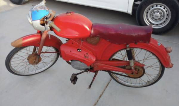 VINTAGE ITALIAN 1956 DEMM SPORT 50 DICK-DICK RACING MOPED 1