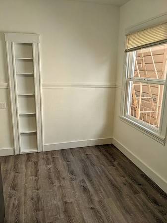 $950 / 1br - Remodeled 1 bedroom in the heart of the Mission 140 Julian Ave! (San Francisco)63785452690819124