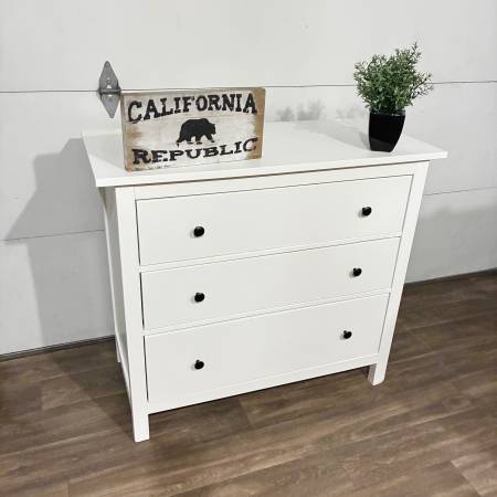 HUGE Solid Wood 3-Drawer Dresser w/ Black Knobs, Nursery Dresser 1