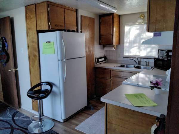 $800 / 1br - 900ft2 - Espanola, Pequeña casa en alquiler (Espanola)63659798103553120