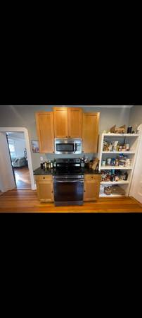 $1,150 Available room in 3 bed 2 bath house - ball sq (Somerville)63856665248897124