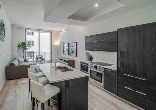 $6,990 / 3br - 1470ft2 - Luxurious 3-Bed Penthouse in Brickell Heights West, Miami (Brickell)64049454016003121