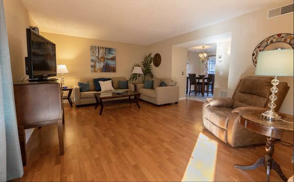 $1,550 / 3br - 1382ft2 - $1550 3 Bedroom Townhouse (Nashville)63680263641729123