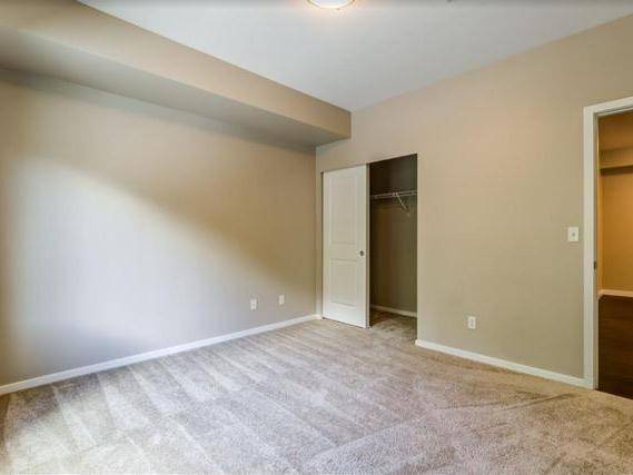 $1,707 / 1br - 741ft2 - Built-In Computer Desks, Dishwasher, On-Site Maintenance (Lakeland Hills)63688369637379124