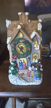 Vintage Holiday Melody Clock 1