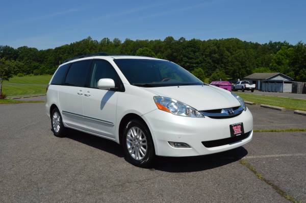 2009 Toyota SIENNA LIMITED DVD - $8,999 (MANASSAS)63618597236609122