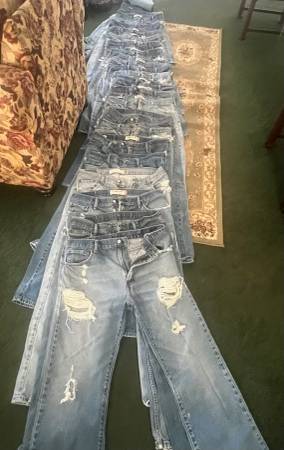 Levis used Lot of 4 1