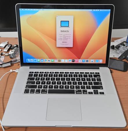 MacBook Pro Retina 15, i7, 16gb, 512ssd, Ventura, new battery, new charger 1