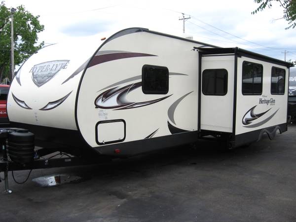 2018 Heritage Glen w/Slide, 30FT...Going Out of Business Sale! - $12,950 (Portland)63440601452291121