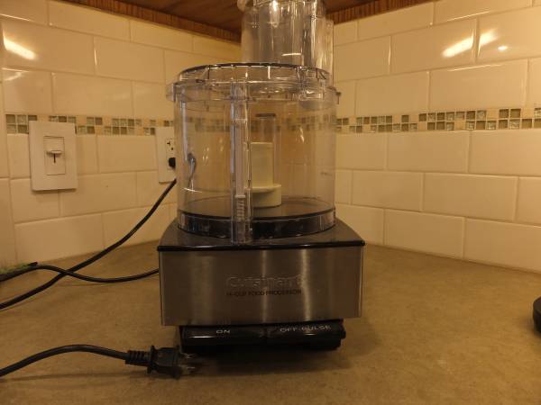 Cuisinart 14 cup Food Processor 1