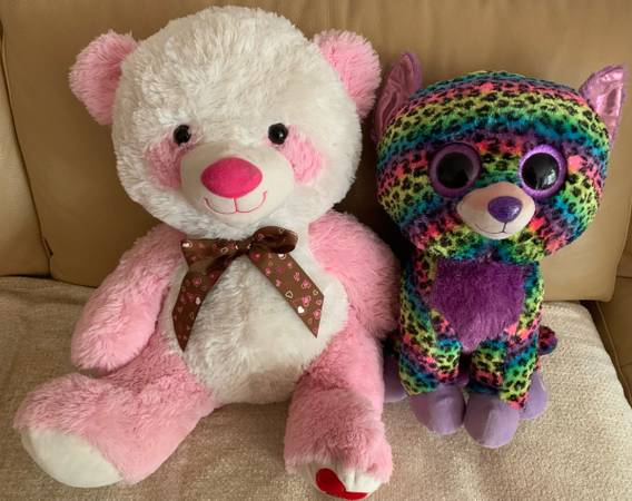 Lot of 2 big stuffed toys, great condition 1