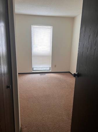 $880 / 2br - 816ft2 - APPLY 2 B Closer to all the best shopping areas of South side of town. (1200 E Elmwood Dr, Terre Haute, IN)63675880716289124