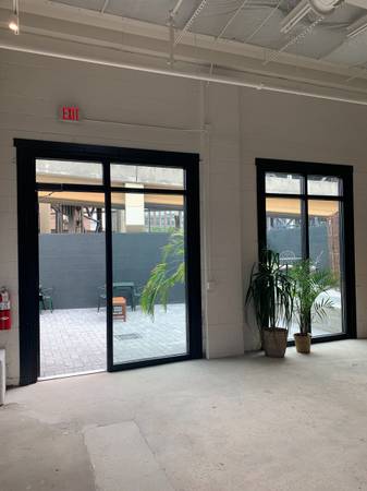 $3,700 / 15000ft2 - LGD Courtyard Facing Studio/Office/Retail For Lease (Lower Garden District)63792170436483123