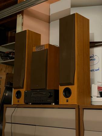 Mattress/drawers/speakers/chairs 1