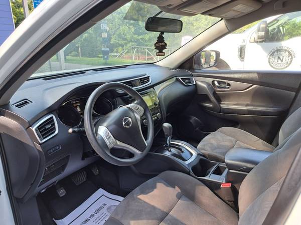 2016 NISSAN ROGUE SV! 149 mil millas! Cámara de reversa! Excelente estado - $6,500 (Norcross)63612697645187124
