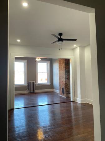 $1,650 / 3br - 1000ft2 - Attractive / Affordable 2-bedroom w/ Office (Bolton Hill)63694519139457121