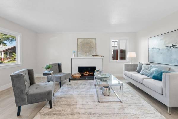 $2,510 / 2br - 988ft2 - Updated Santa Cruz home (santa cruz)63813587938051122