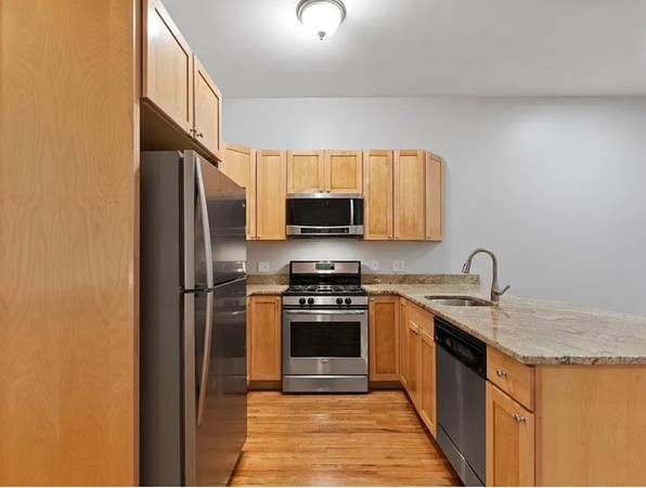 $1,100 / 3br - South End - rooms for rent63690775529347121