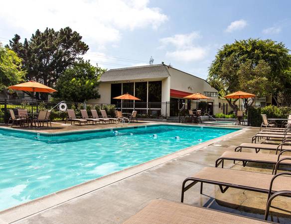 $2,200 / 1br - Internet de Alta Velocidad, Mascotas Permitidas - 1 Dormitorio 1 Baño Cerca del Océano (Oceanside)63845975598595123