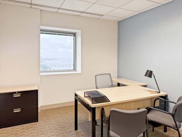 Private small office With Flexible Lease Options 1