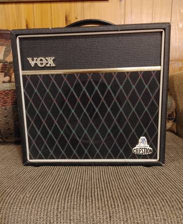 Vox Cambridge 15 Hybride Amplifier - musical instruments
