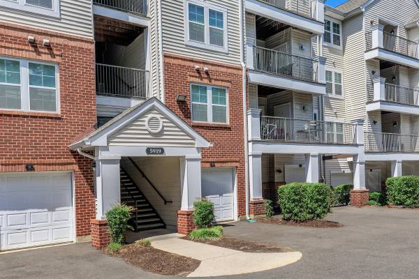 $2,290 / 2hb - 1081ft2 - Balcón o Patio, 2/hb 2/ba, ¡Ubicado en Alexandria! (5901 Coverdale Way, Alexandria, VA)63896276328707121