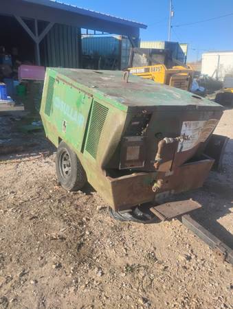 Sullair Towable Compressor 1