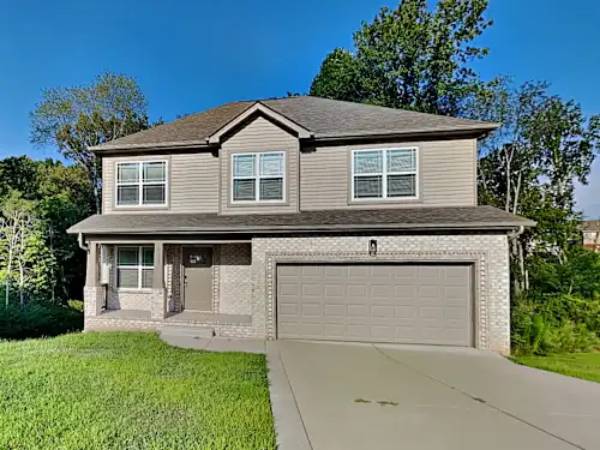 $1,235 / 3br - 1700ft2 - TOUR AND APPLY TODAY (Springfield)63904699642754120