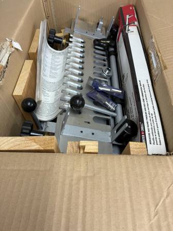 Porter Cable 12 inch deluxe dovetail jig 1