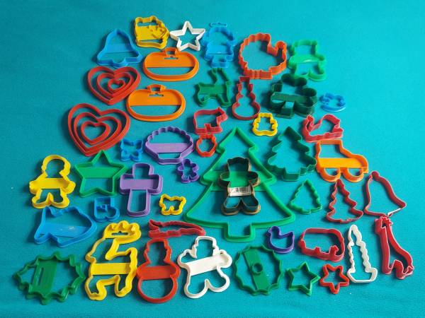 51 Cookie Cutters 1
