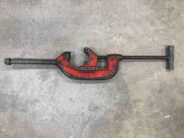 Rigid No.4 Pipe Cutter 1