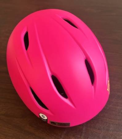 ** Kids Giro Launch Snow Sports Helmet - *NEW* - Sz S ** - $35 (Mequon)63470464085505122